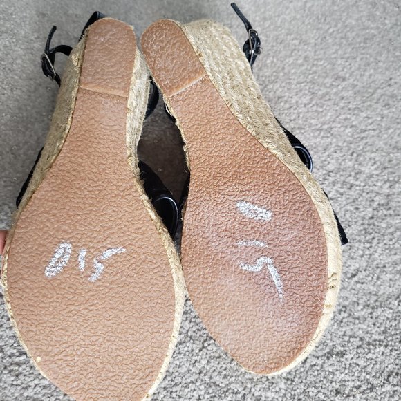 Street Feet Wedges - Picture 8 of 9